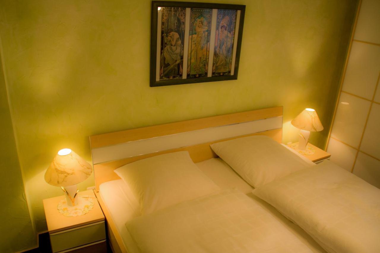 Hotel Garni Regina Gössweinstein Esterno foto